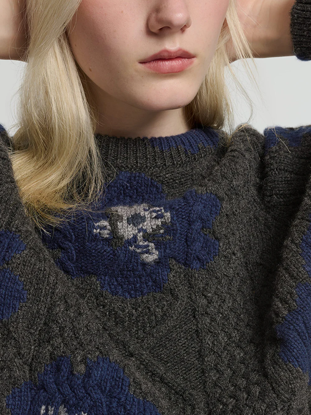 Barrie floral jumper Charcoal - Image 4