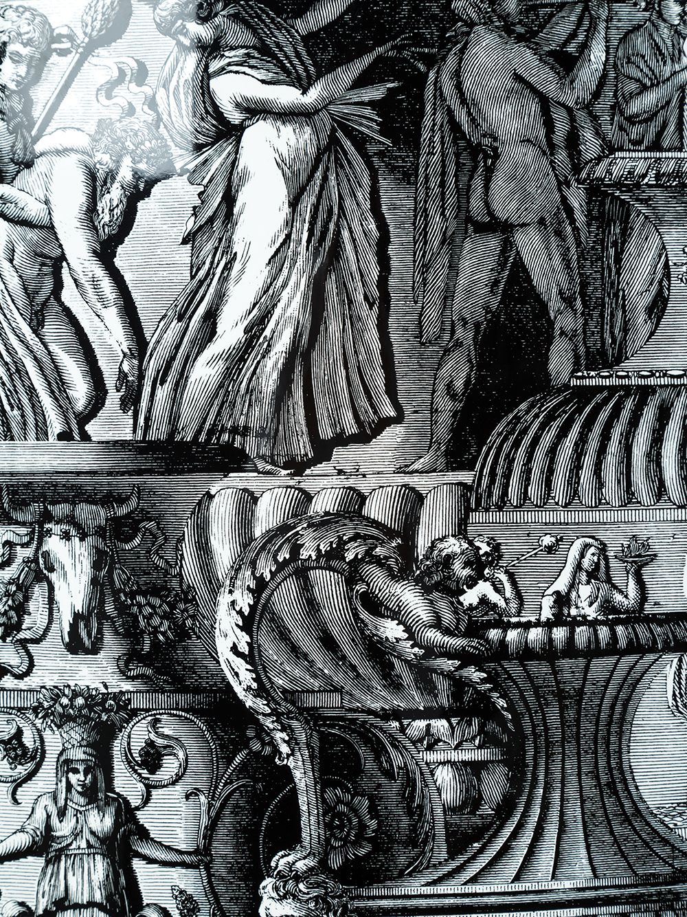 Fornasetti Urn umbrella stand - Image 4