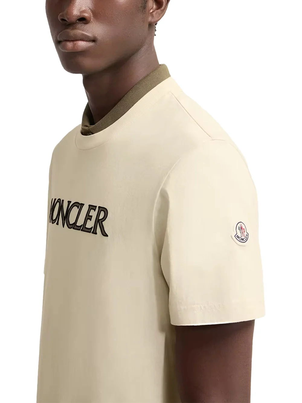 Moncler Men Logo Print Cotton T-Shirt Ivory - Image 4