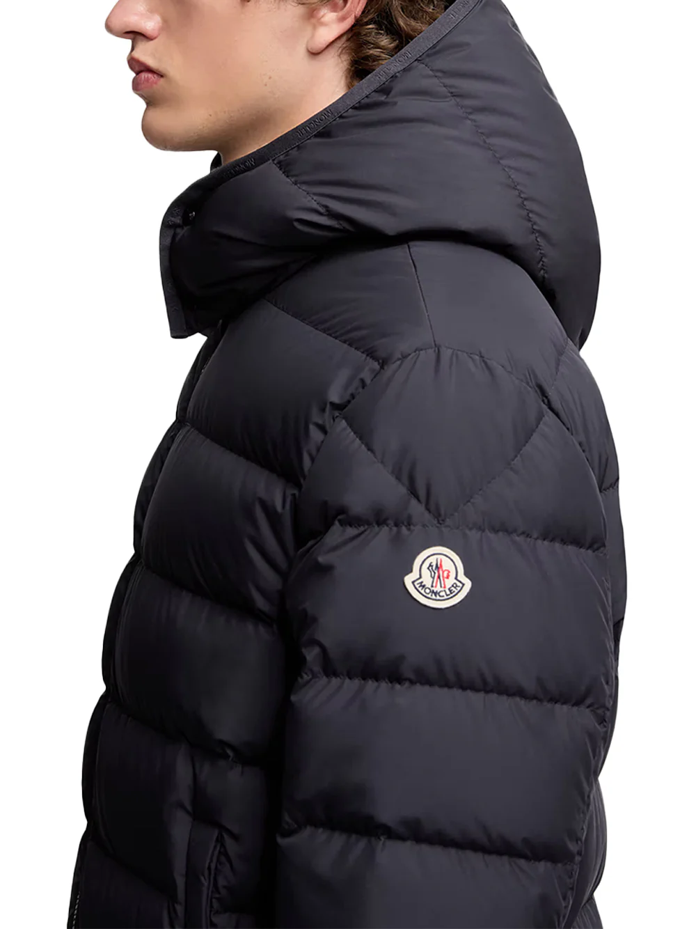 Moncler Men Montbrocq Hooded Short Down Jacket Navy - Image 7