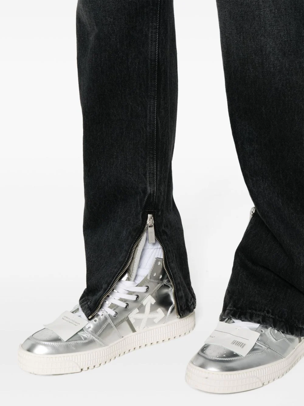 Off-White Zip Detail Straigh Leg Jeans Black - Image 5