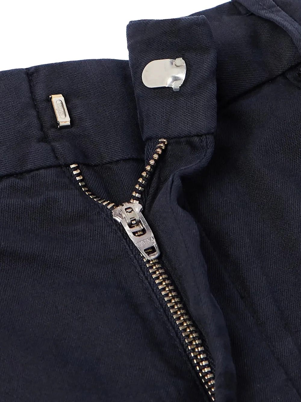 Zegna Straight-Leg Pleated Shorts Navy - Image 4
